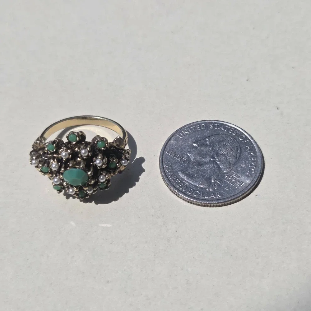 Vintage Gold Tone Metal Floral Cluster Ring Size 7.75 Green Faux Pearl